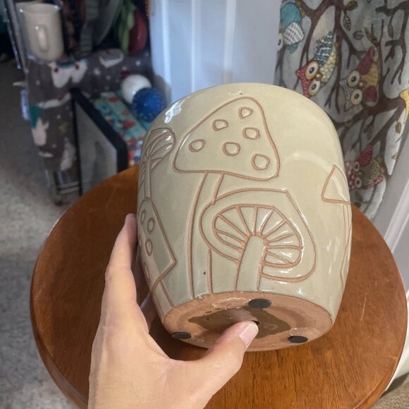 Tan Mushroom Print Planter Pot With Raised Design - Picture 3 of 7